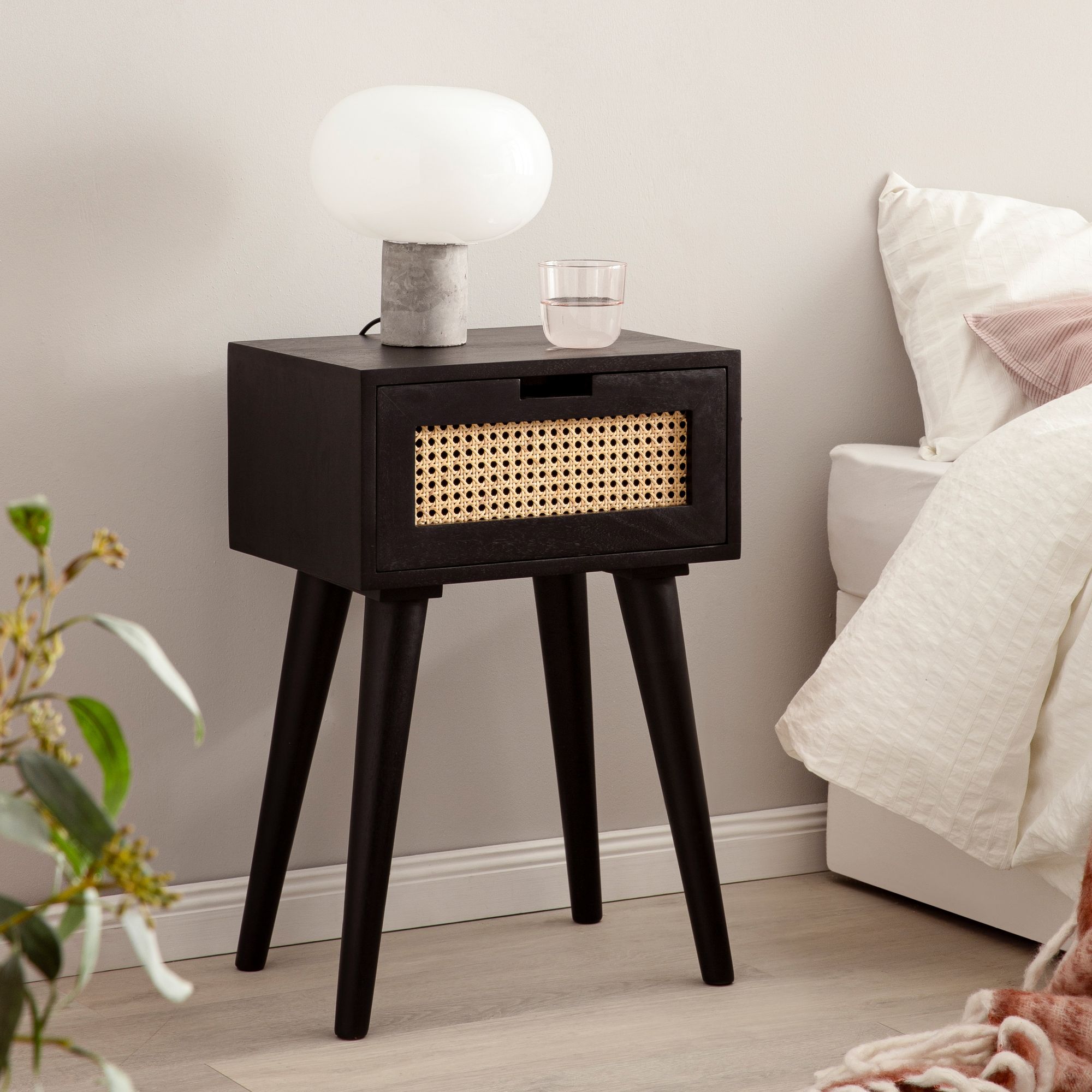 Nachtkonsole Mango Massivholz & Rattan | Schwarz & Braun | 40x60x30 cm